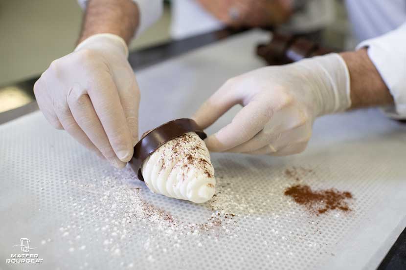 Matfer-Bourgeat-recette-Meringue-Chocolat-feuille-de-cuisson