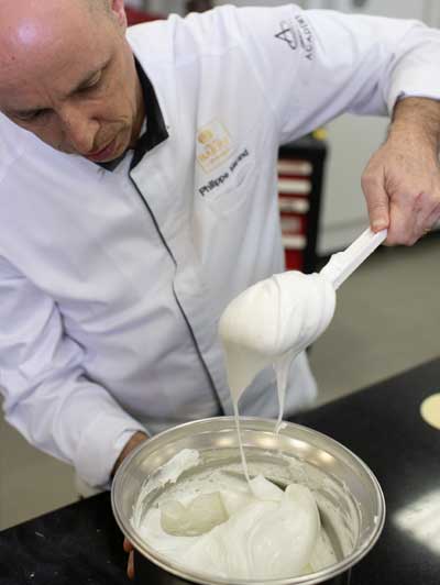 Matfer-Bourgeat-recette-Meringue-Chocolat-spatule