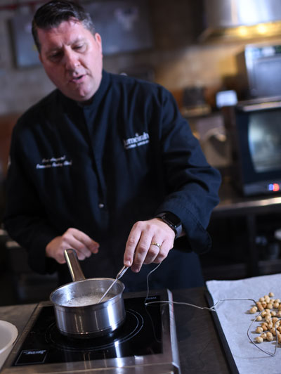 Recette entremet Praliné Noisette par Paul Hayward