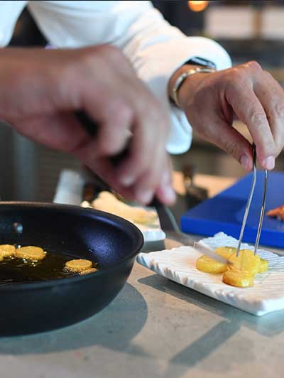 Homard-bleu-asperges-et-artichaut-Nuss-09