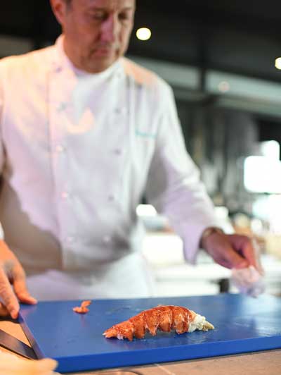 Homard-bleu-asperges-et-artichaut-Nuss-12